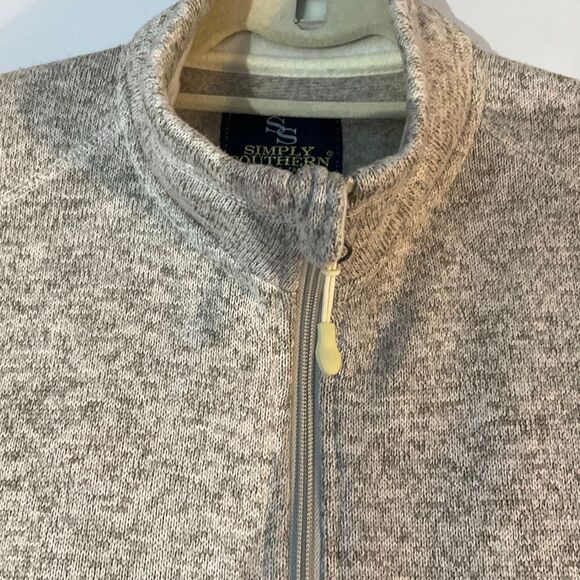 Simply Southern Pebble Knit Vest, Large. Preppy - Picture 6 of 16